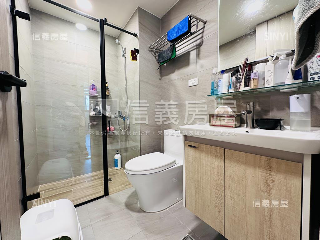 金澤兩房車位。稀有釋出房屋室內格局與周邊環境