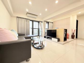 華友聯樹梢亮美三房平車