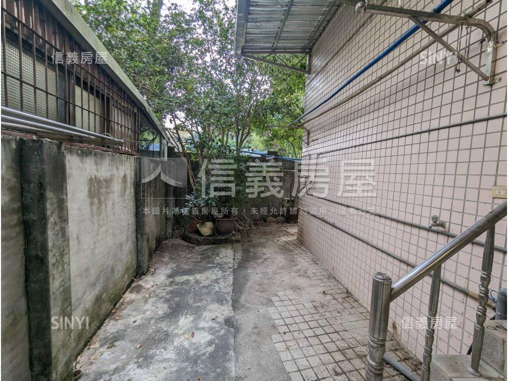 獨棟豪邸三層大戶新裝潢房屋室內格局與周邊環境