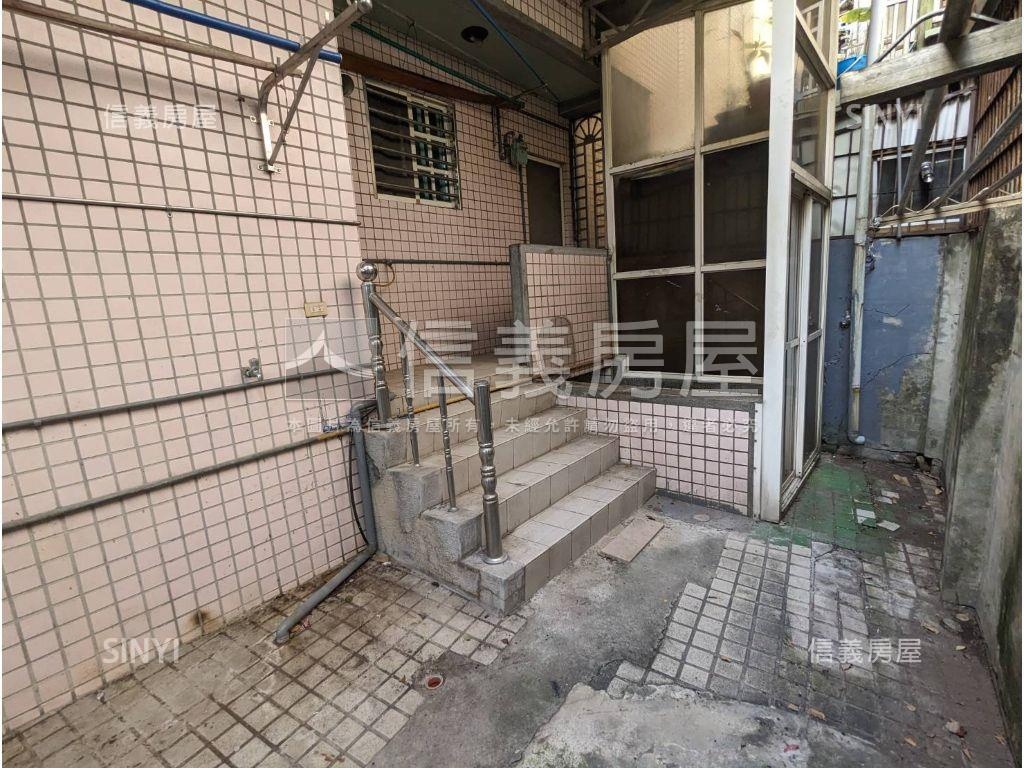 獨棟豪邸三層大戶新裝潢房屋室內格局與周邊環境