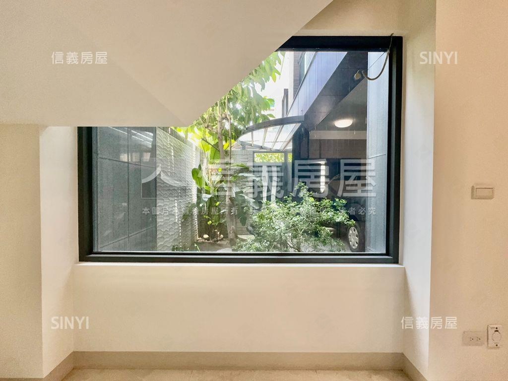 近農十六電梯別墅房屋室內格局與周邊環境