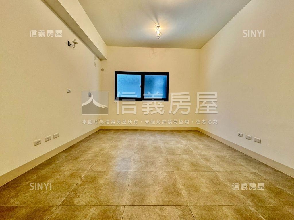 近農十六電梯別墅房屋室內格局與周邊環境