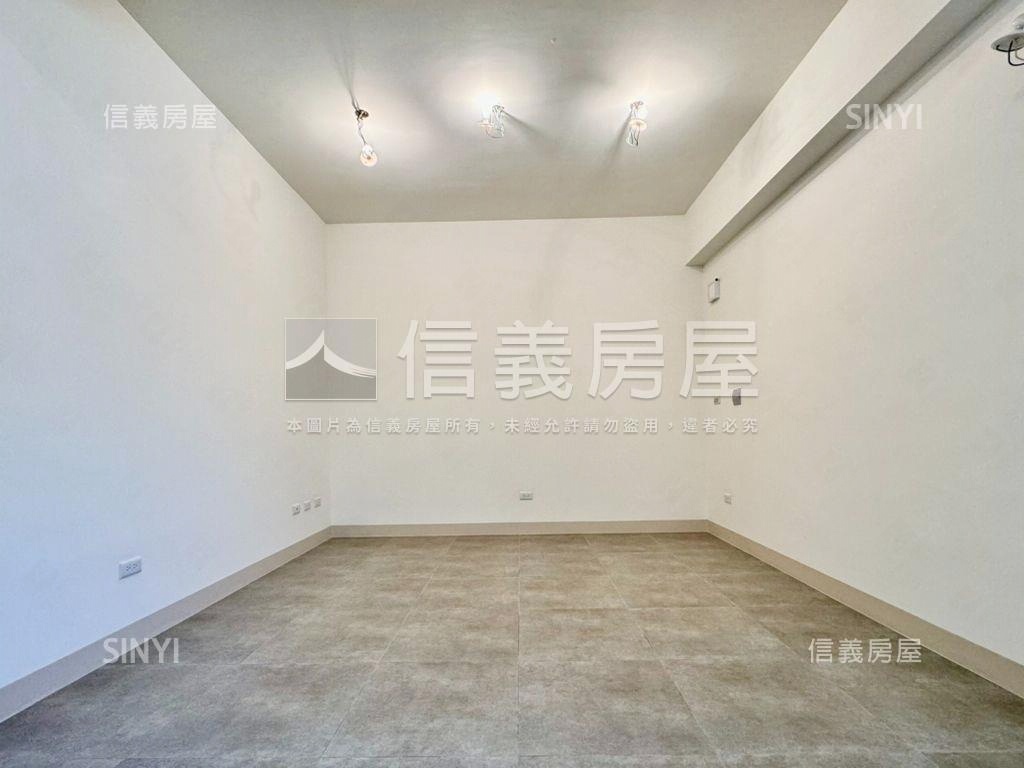 近農十六電梯別墅房屋室內格局與周邊環境