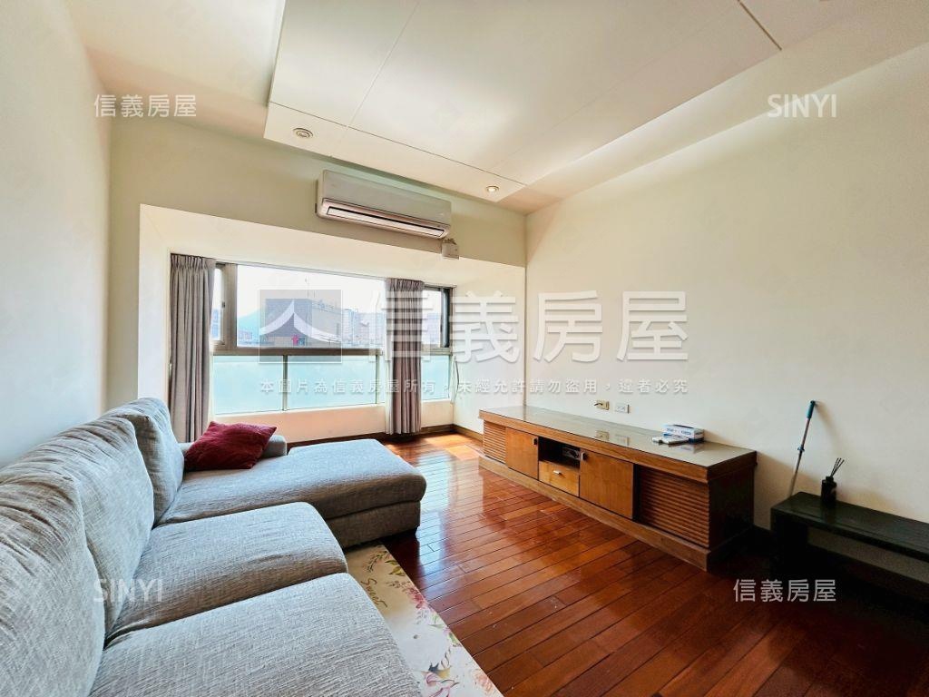 【專任】摩天朝南溫馨三房房屋室內格局與周邊環境