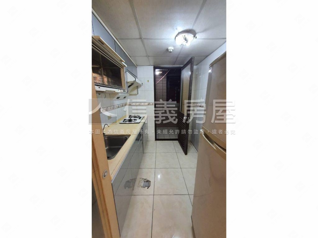 臻愛歐洲★優質兩房車位房屋室內格局與周邊環境