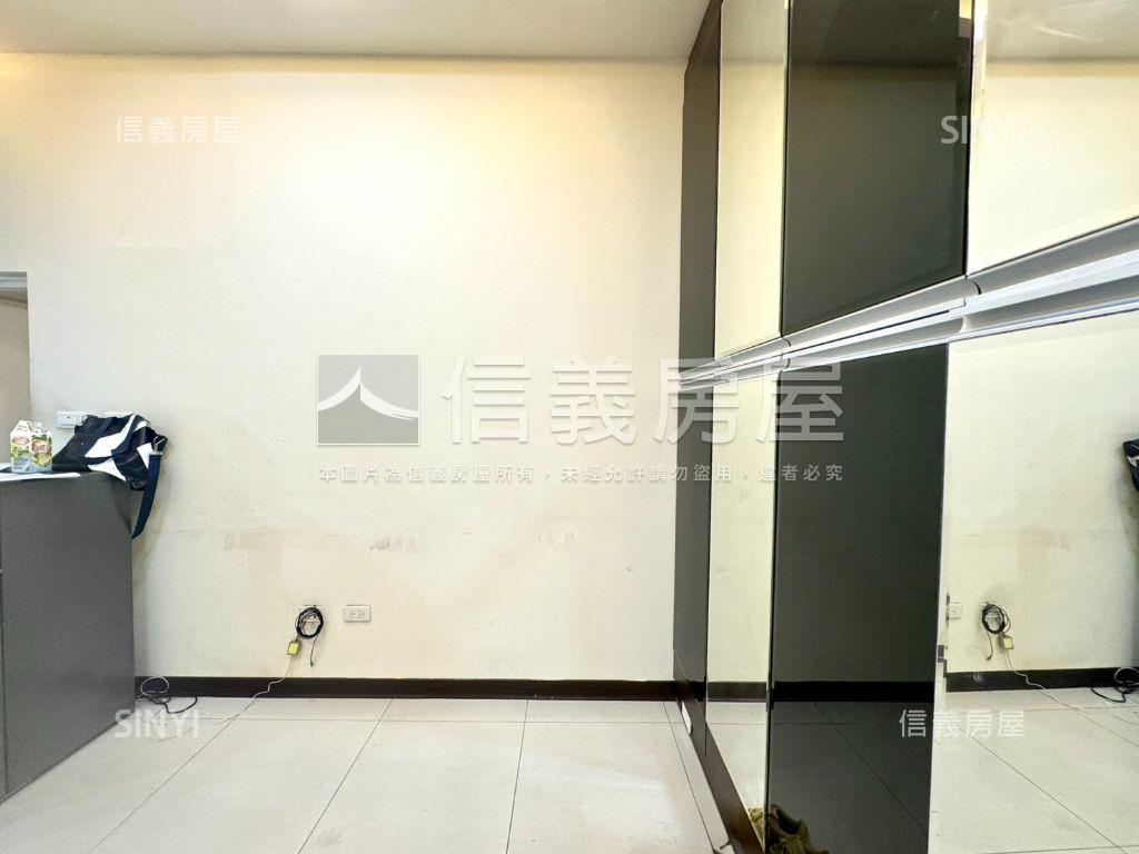 景安後棟首購小資宅房屋室內格局與周邊環境