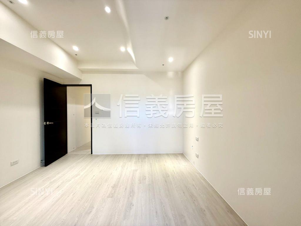 世界花園景觀高樓小豪宅房屋室內格局與周邊環境