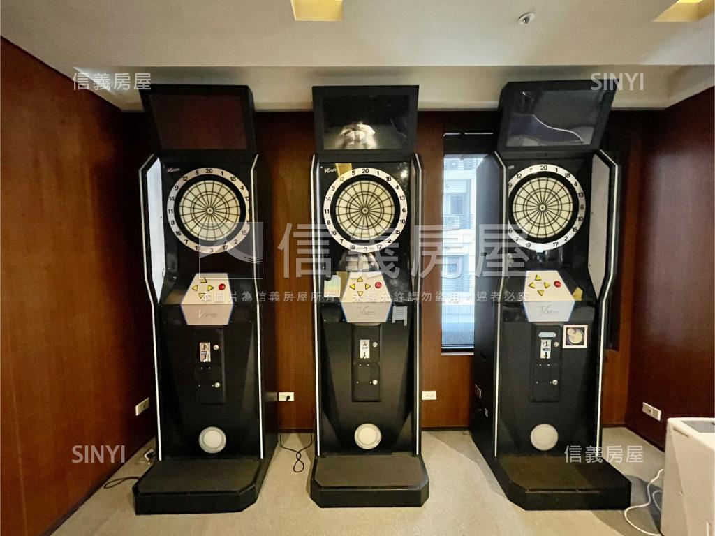 縣三之星國賓大悅Ｂ２車位房屋室內格局與周邊環境