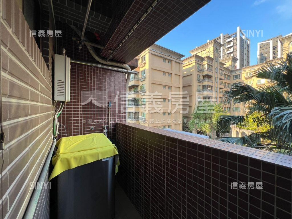 專任快樂國小前兩房車位房屋室內格局與周邊環境