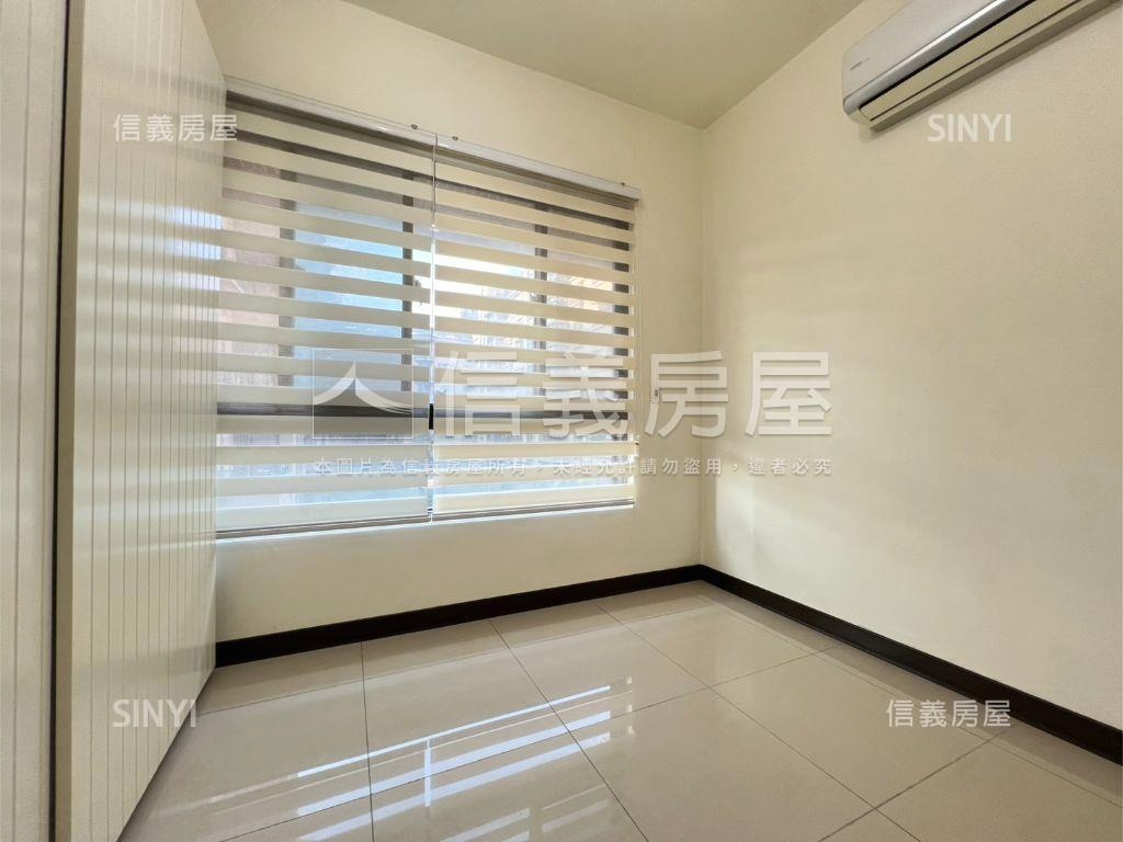 專任快樂國小前兩房車位房屋室內格局與周邊環境
