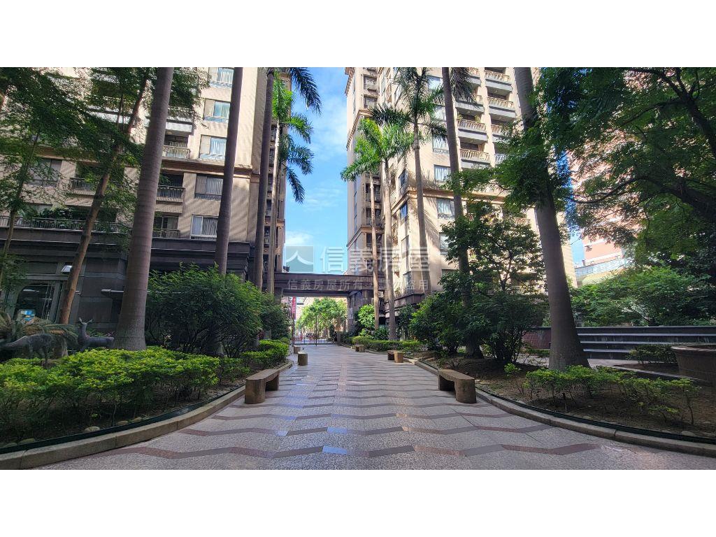 星河豪邸面河景大戶房屋室內格局與周邊環境