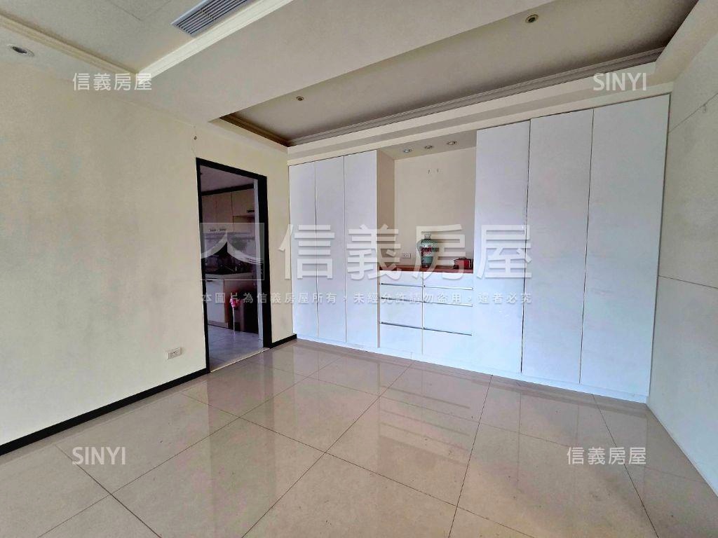 仁愛尚華朝南高樓豪邸房屋室內格局與周邊環境