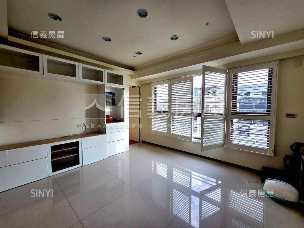 仁愛尚華朝南高樓豪邸房屋室內格局與周邊環境