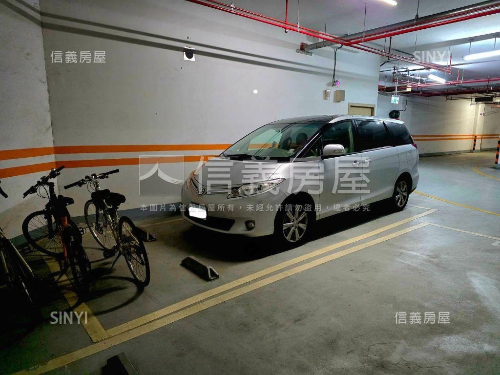 仁愛尚華朝南高樓豪邸房屋室內格局與周邊環境