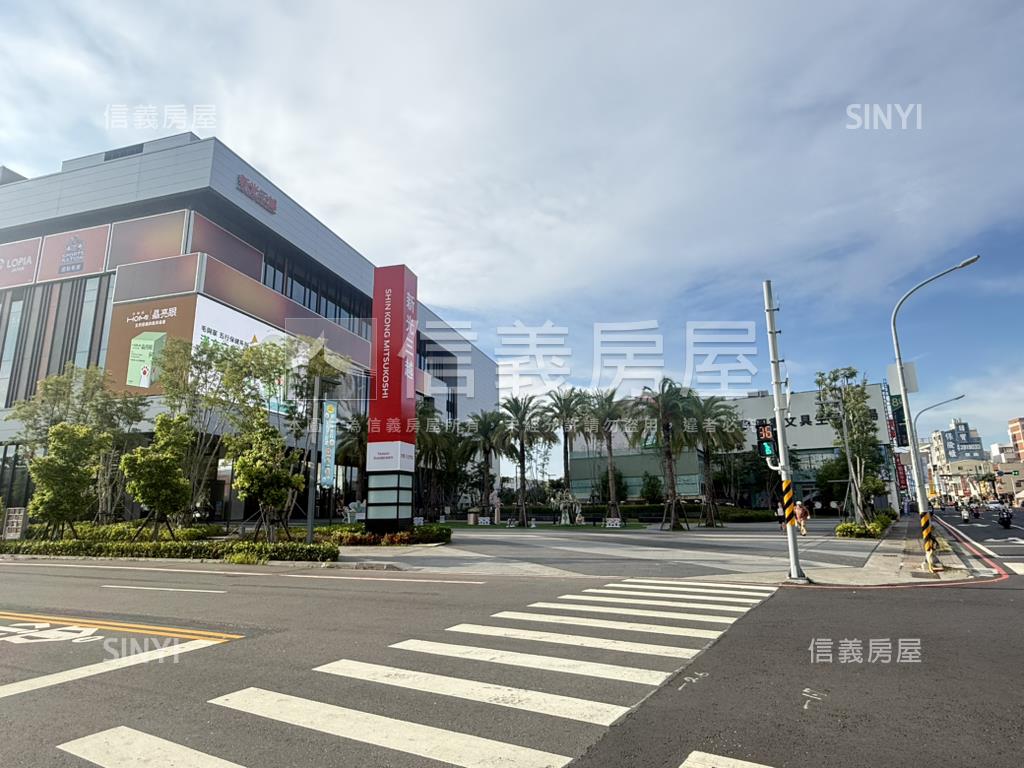 鄭仔寮近新光三越透天店宿房屋室內格局與周邊環境