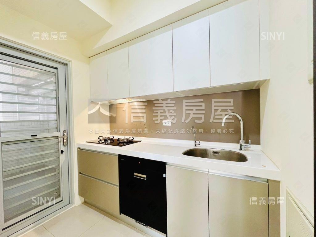 水舞川高樓邊間三房平車房屋室內格局與周邊環境