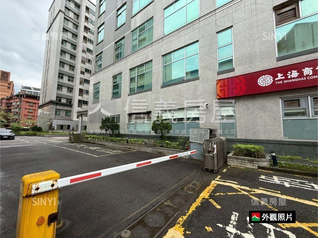 ［南港世紀廣場］７樓５戶房屋室內格局與周邊環境