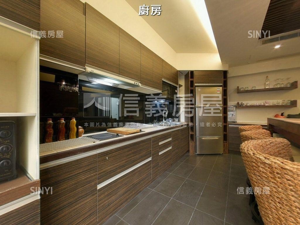 春日路大面寬電梯店面房屋室內格局與周邊環境