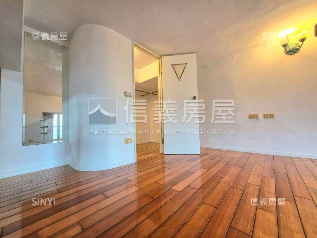 摩登家庭精裝美宅房屋室內格局與周邊環境