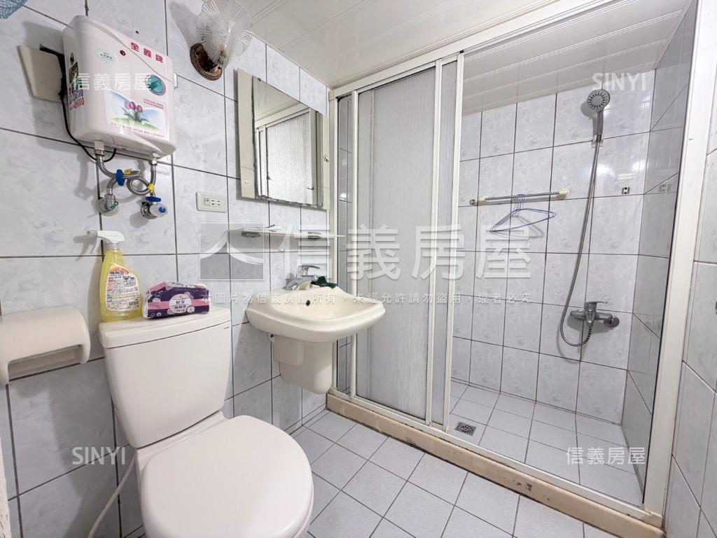 摩登家庭精裝美宅房屋室內格局與周邊環境