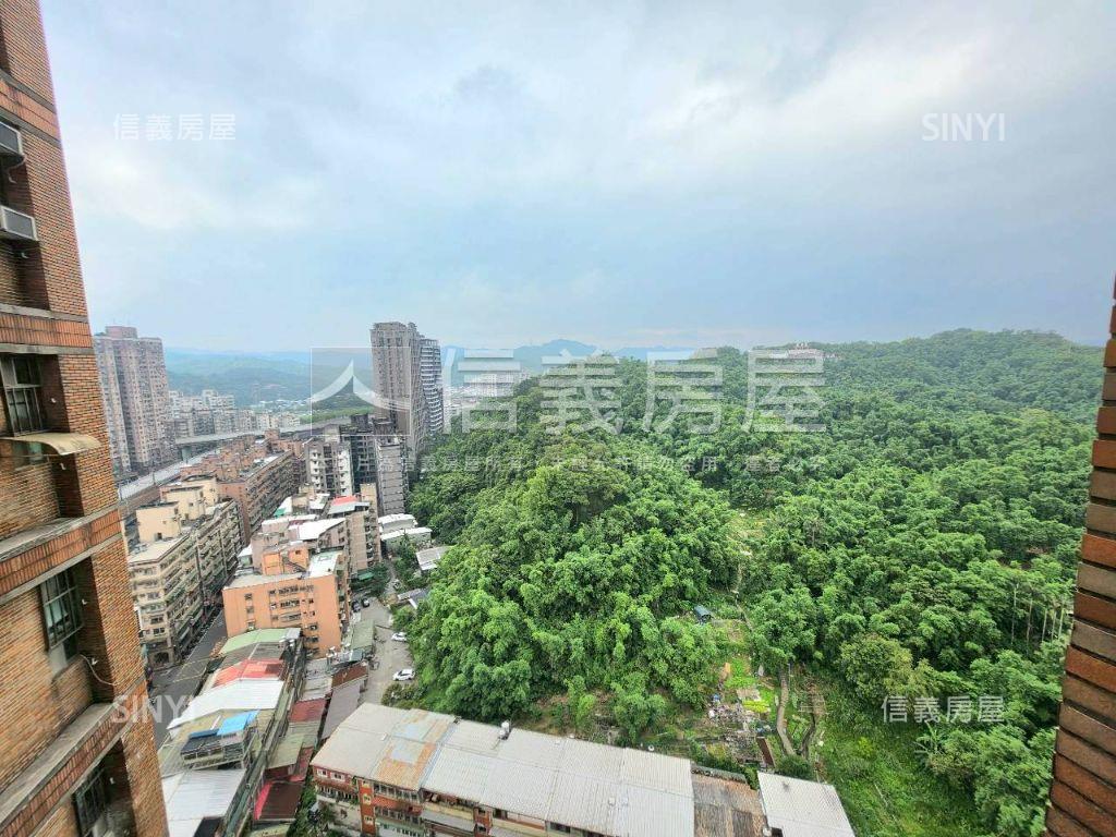 摩登家庭精裝美宅房屋室內格局與周邊環境