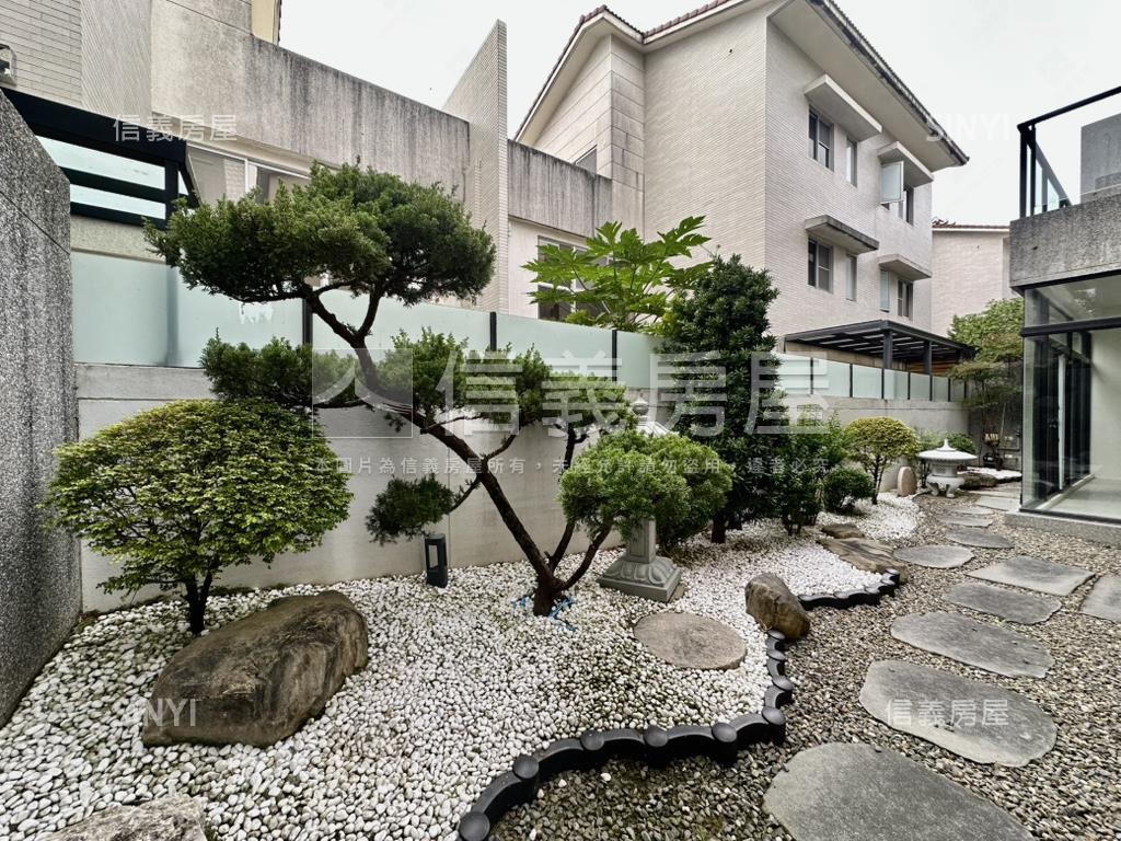 路竹小城。大面寬霸氣豪邸房屋室內格局與周邊環境