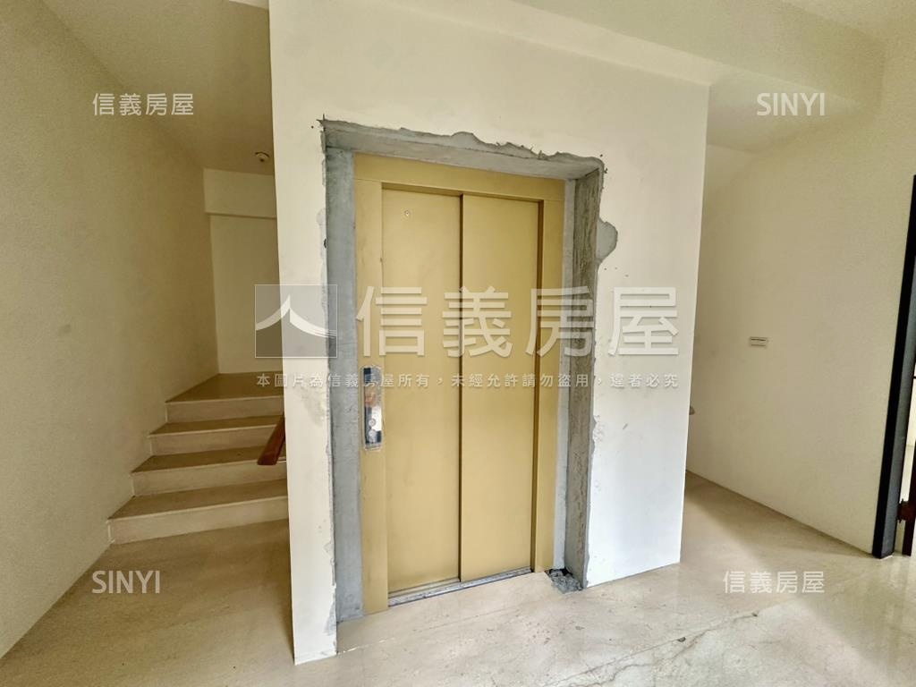 路竹小城。大面寬霸氣豪邸房屋室內格局與周邊環境