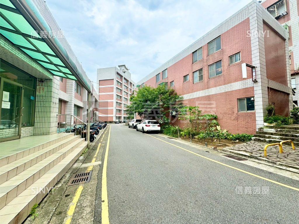 中華大學套房房屋室內格局與周邊環境