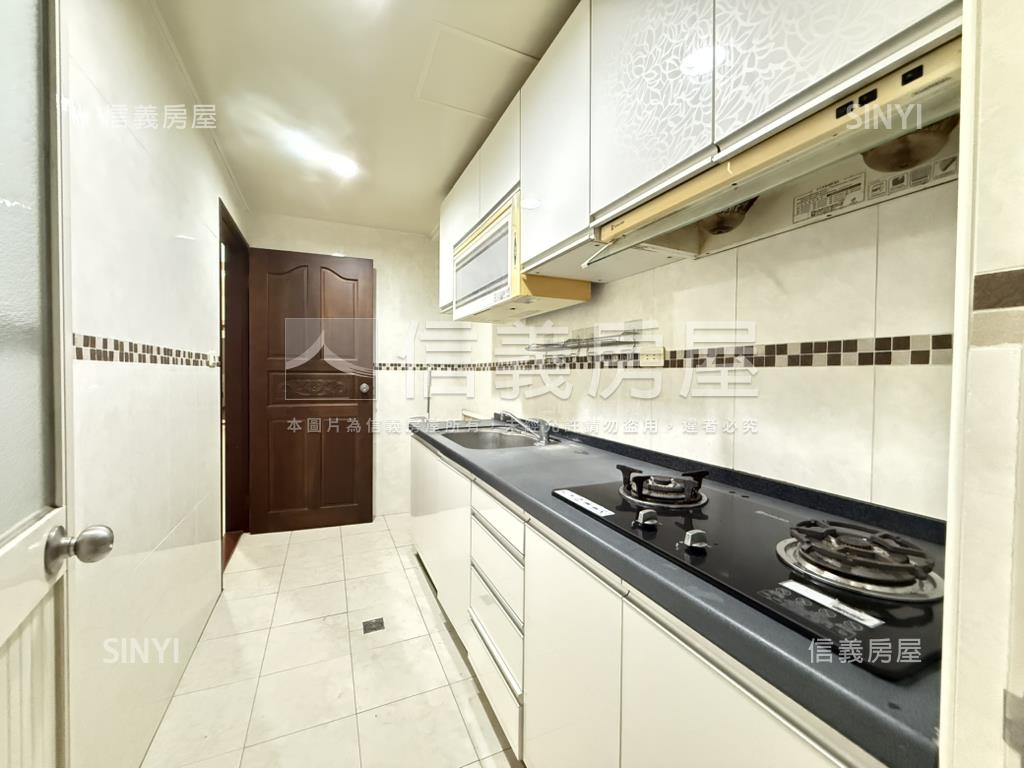 稀有文學苑三房房屋室內格局與周邊環境