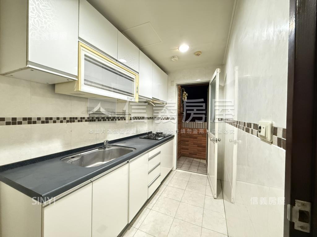 稀有文學苑三房房屋室內格局與周邊環境