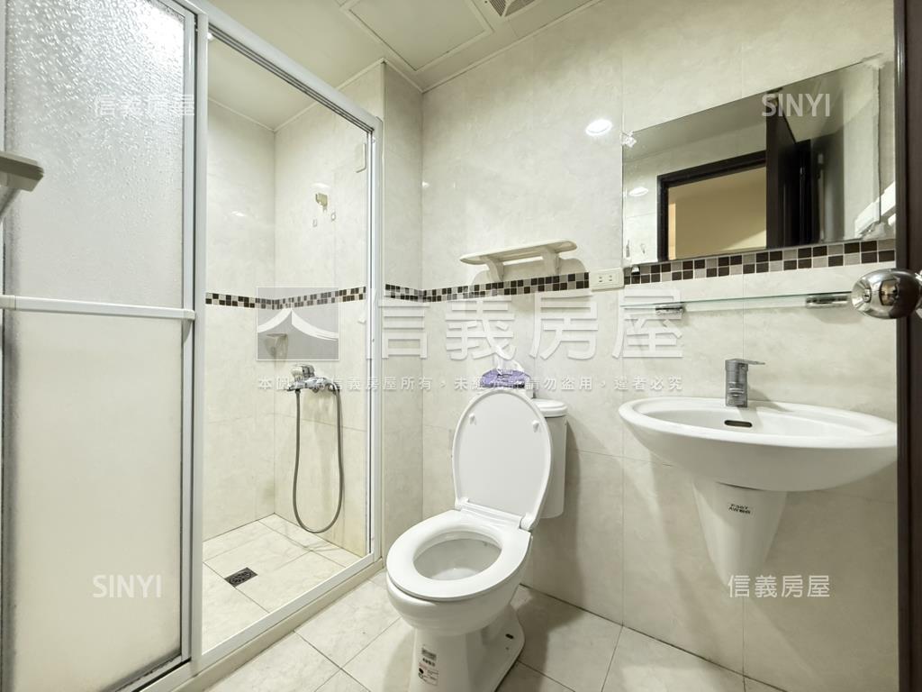 稀有文學苑三房房屋室內格局與周邊環境