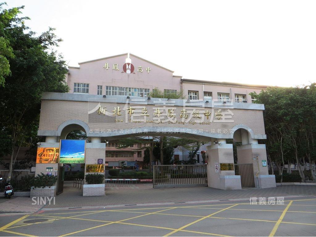 稀有文學苑三房房屋室內格局與周邊環境