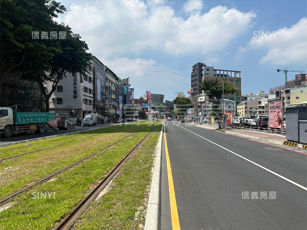 大順建國輕軌前大樓六房房屋室內格局與周邊環境