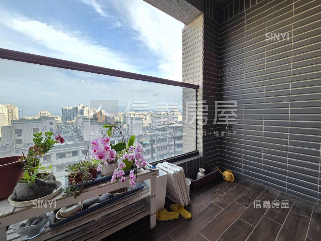 近家樂福三房高樓景觀戶房屋室內格局與周邊環境