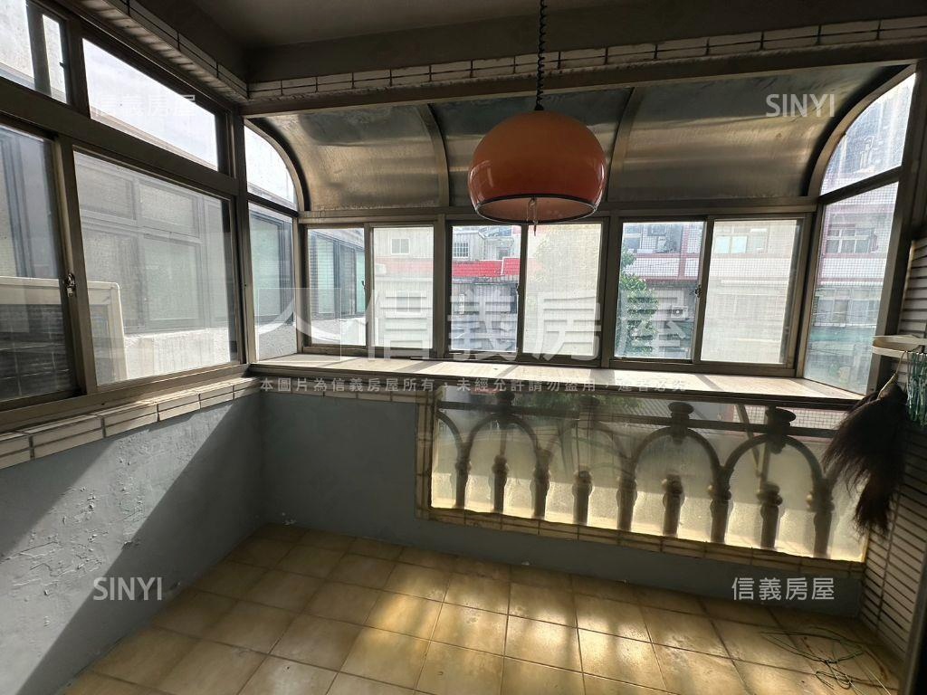 中路特區稀有美透天房屋室內格局與周邊環境