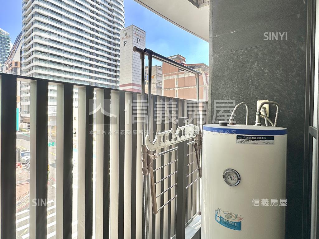 巨蛋✨聯上邊間兩房平車房屋室內格局與周邊環境
