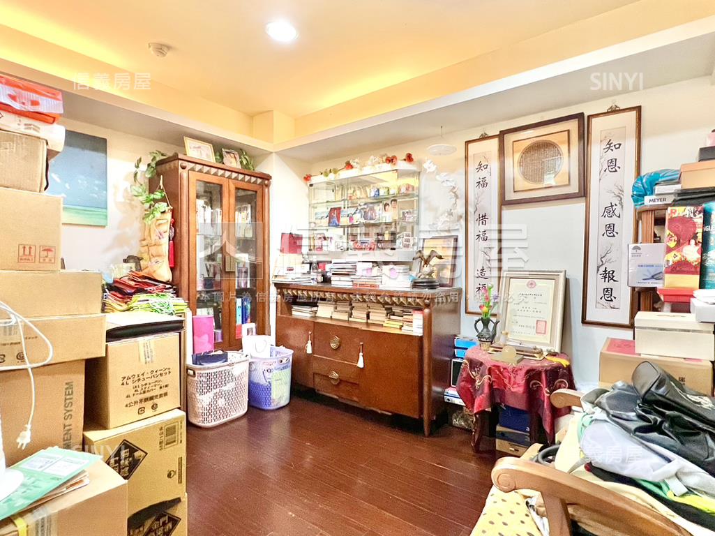 專～景安溫馨電梯３房車位房屋室內格局與周邊環境