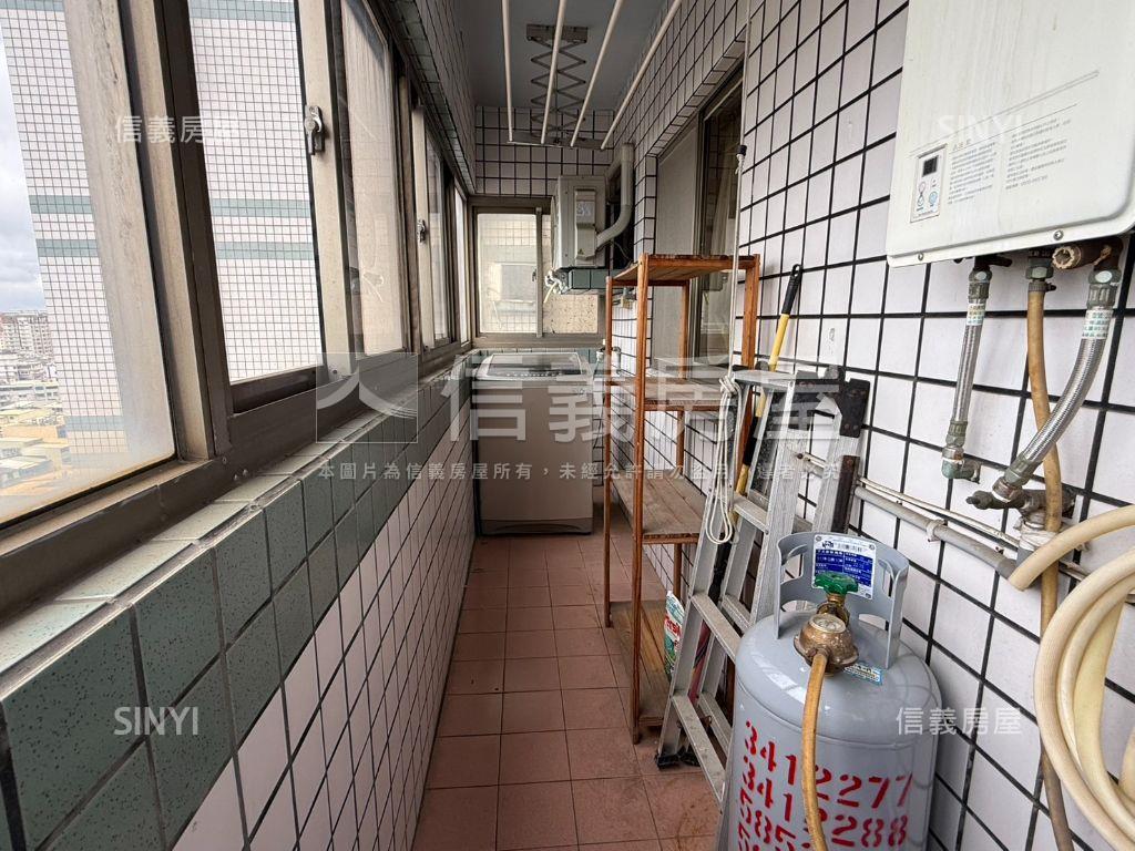 巨蛋高樓層景觀三房房屋室內格局與周邊環境