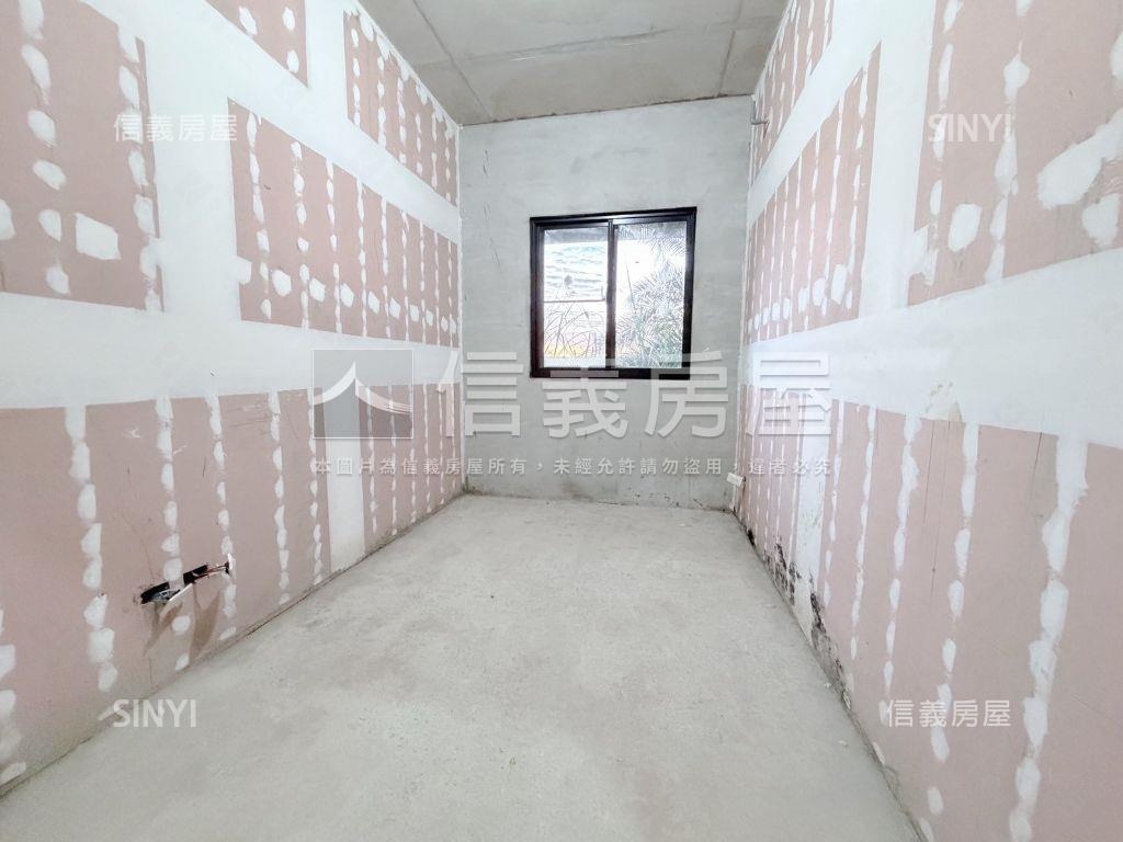 美麗山林慢活三房雙車位房屋室內格局與周邊環境