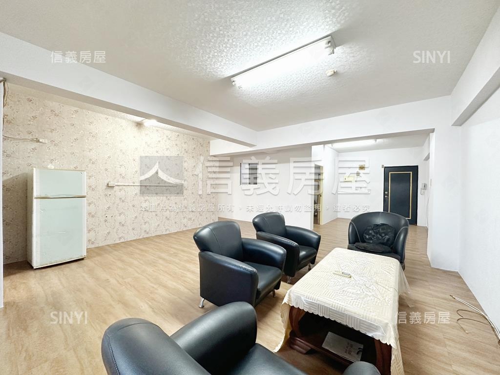 輕軌首排低總成家四房房屋室內格局與周邊環境