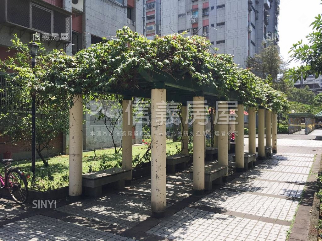 松山新城甲標美三房房屋室內格局與周邊環境