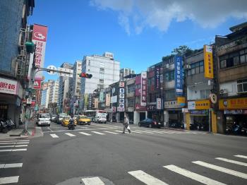 八德聚富一樓金店