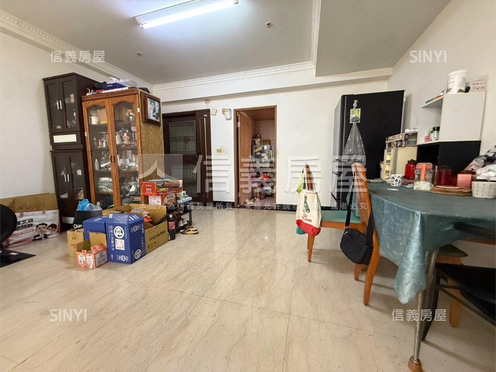 水湳中國醫皇城園邸美四房房屋室內格局與周邊環境