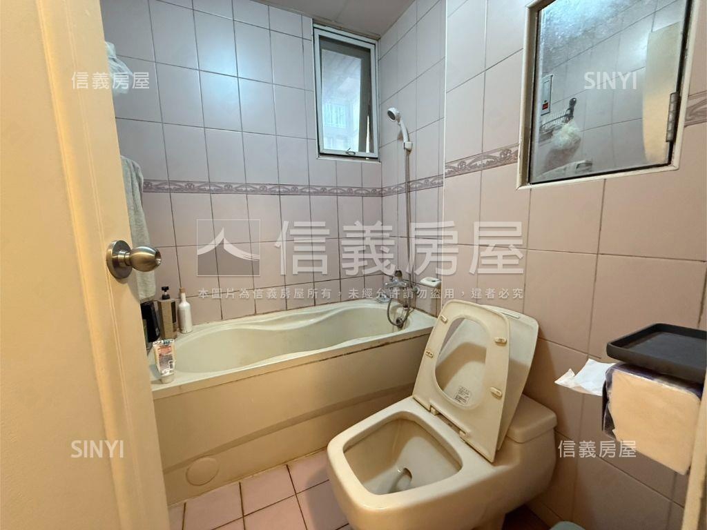 水湳中國醫皇城園邸美四房房屋室內格局與周邊環境