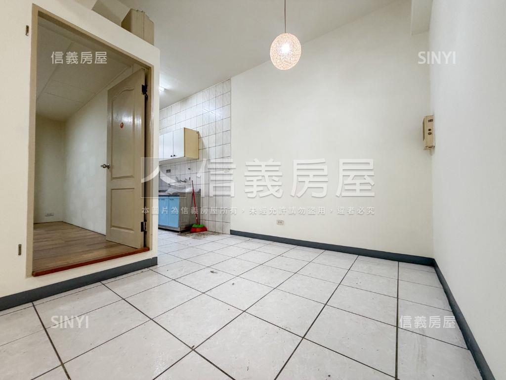 太子觀月樓４房車位房屋室內格局與周邊環境