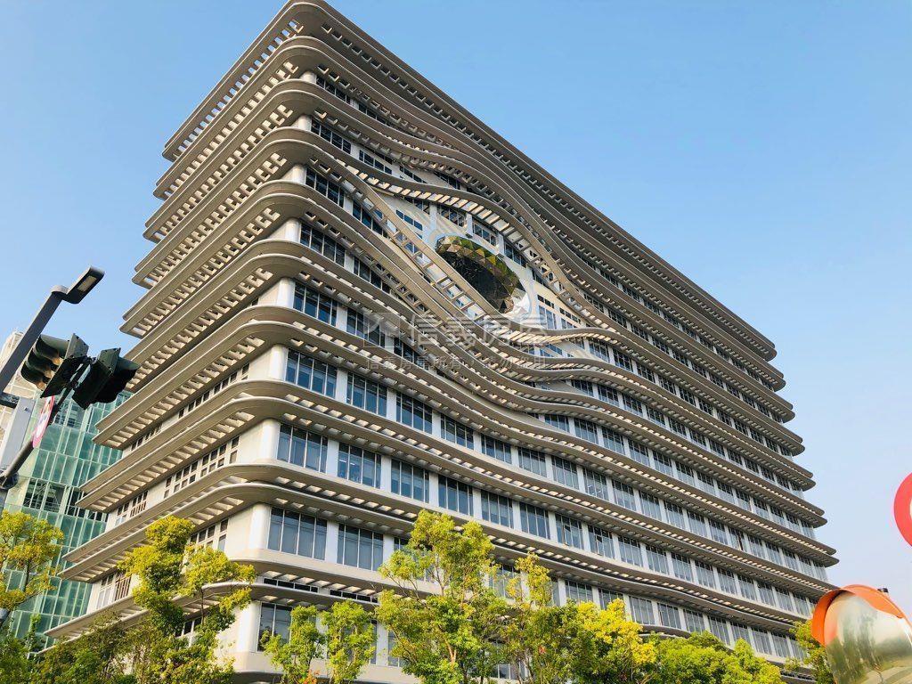 中清經貿美妝採光三房房屋室內格局與周邊環境