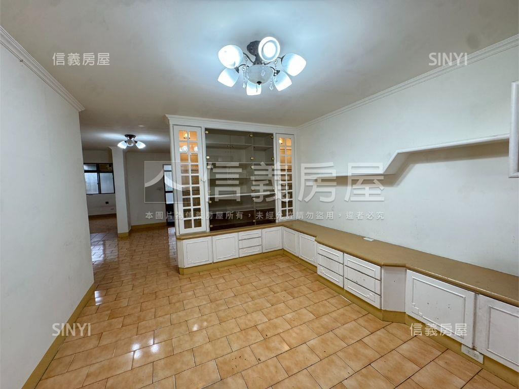萬坪公園採光美寓房屋室內格局與周邊環境