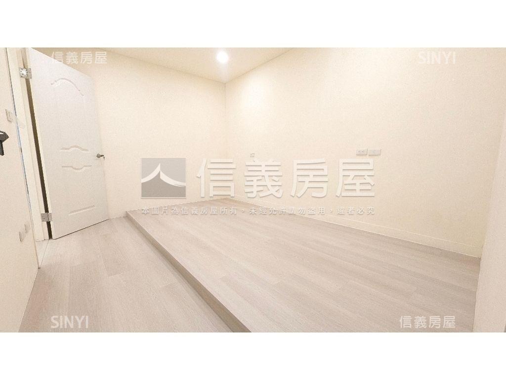 近捷運美裝二樓房屋室內格局與周邊環境