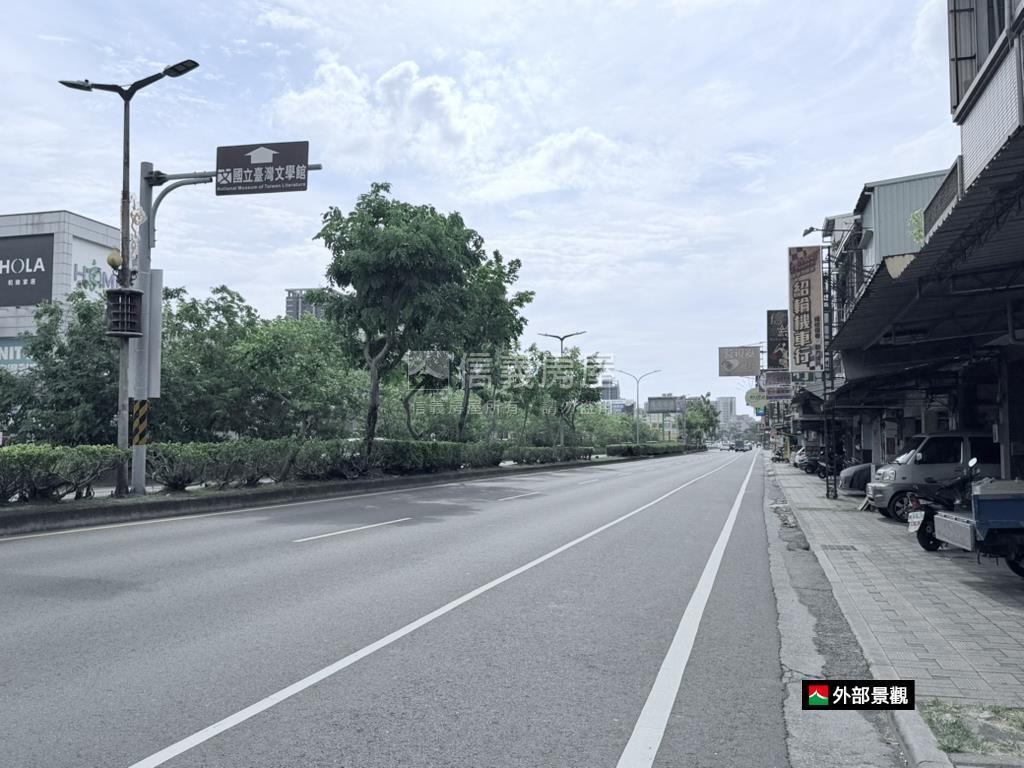 仁德家樂福旁正路面地房屋室內格局與周邊環境