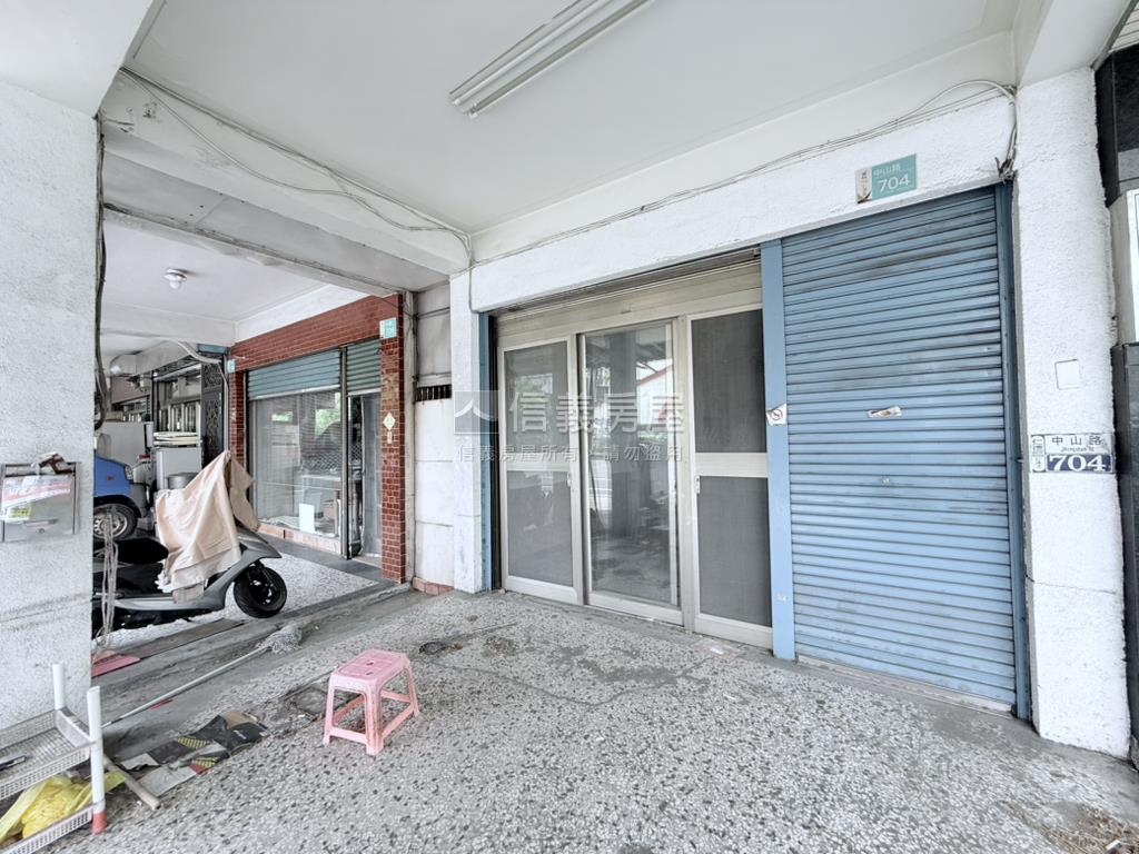 仁德家樂福旁正路面地房屋室內格局與周邊環境